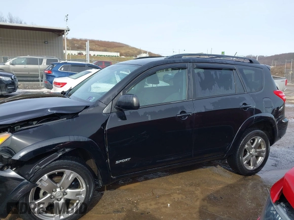 2012 Toyota RAV4 Sport with VIN 2T3RF4DV1CW264962, listed as a IAAI auction lot 41471517 with 63,699 mi miles. Bid and sale history available at carsss.com. Image 14.
