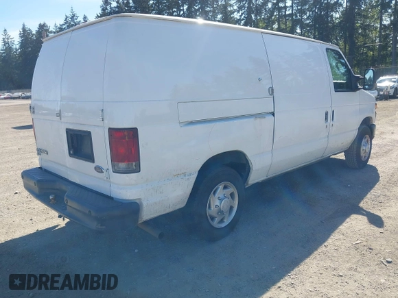 2013 Ford Econoline Cargo Commercial z VIN 1FTNE1EW5DDB12110, wystawiony jako IAAI lot #42170862 z przebiegiem 118 679 mil mil oraz . Historia ofert i sprzedaży dostępna na DreamBid. Obrazek 4.