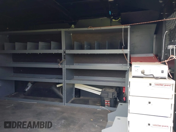 2015 Ford Transit Cargo с VIN 1FTYE1YM1FKA21650, выставлен на аукционе IAAI как лот 40187004 с пробегом 173 971 миль миль и . История ставок и продаж доступна на DreamBid. Изображение 8.