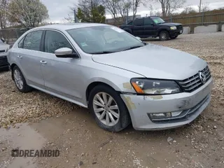 2012 Volkswagen Passat SEL with VIN 1VWCP7A34CC079912, listed as a IAAI auction lot 41993331 with 114,110 mi miles. Bid and sale history available at carsss.com. Image 1.