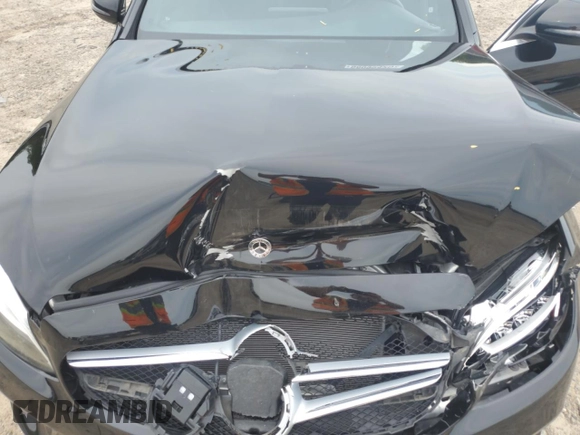 2019 Mercedes-Benz C 300 z VIN 55SWF8DB3KU317826, wystawiony jako Copart lot #58099425 z przebiegiem 104 303 mil mil oraz Szkoda całkowita • Salvage title. Historia ofert i sprzedaży dostępna na DreamBid. Obrazek 11.