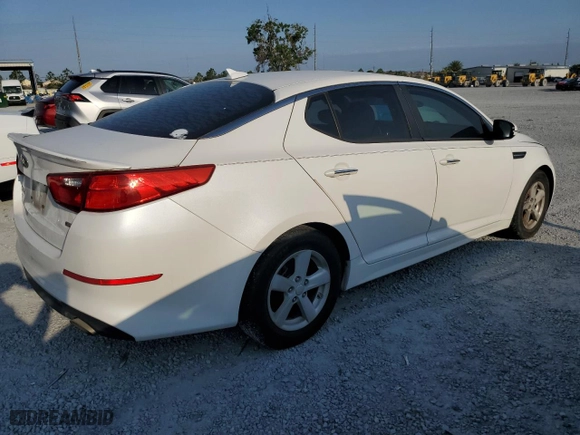 2014 Kia Optima LX with VIN KNAGM4A7XE5461915, listed as a Copart auction lot 53180565 with 122,556 mi miles and Clean Title. Bid and sale history available at carsss.com. Image 3.