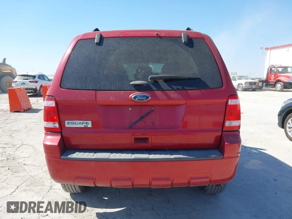 2011 Ford Escape XLT with VIN 1FMCU0D70BKC18662, listed as a IAAI auction lot 41769355 with 173,040 mi miles. Bid and sale history available at carsss.com. Image 16.
