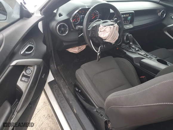 2018 Chevrolet Camaro 1LT with VIN 1G1FB3DSXJ0132193, listed as a Copart auction lot 46073425 with 101,424 mi miles and Salvage Title. Bid and sale history available at carsss.com. Image 8.