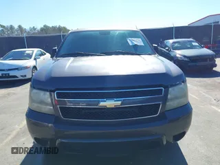 2010 Chevrolet Suburban LS with VIN 1GNUCHE07AR125498, listed as a IAAI auction lot 41427576 with 266,150 mi miles. Bid and sale history available at carsss.com. Image 12.