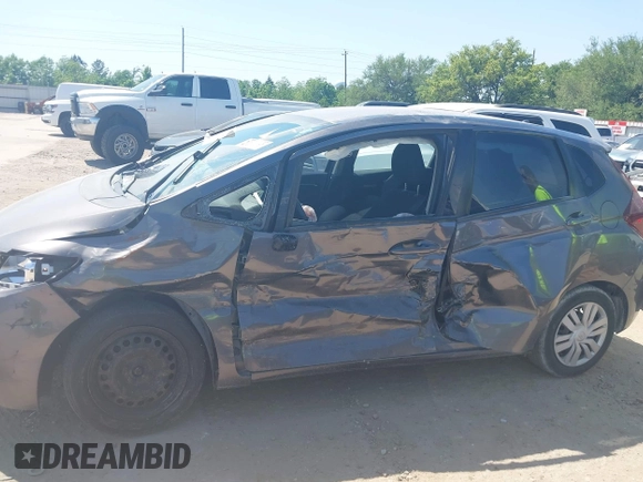 2016 Honda Fit LX z VIN JHMGK5H56GX041075, wystawiony jako IAAI lot #42023299 z przebiegiem 145 658 mil mil oraz . Historia ofert i sprzedaży dostępna na DreamBid. Obrazek 6.