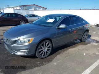 2017 Volvo S60 Inscription with VIN LYV402HK7HB120640, listed as a IAAI auction lot 41583114 with 71,884 mi miles. Bid and sale history available at carsss.com. Image 17.