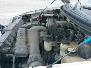 2008 Ford F-150 XLT с VIN 1FTPW12V78FA94477, выставлен на аукционе IAAI как лот 43165656 с пробегом 203 494 миль миль и . История ставок и продаж доступна на DreamBid. Изображение 19.
