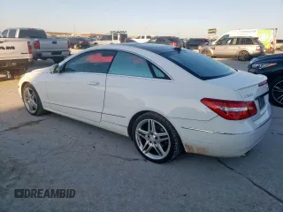 2013 Mercedes-Benz E 350 with VIN WDDKJ5KB1DF197125, listed as a Copart auction lot 55308575 with 157,914 mi miles and Clean Title. Bid and sale history available at DreamBid. Image 2.