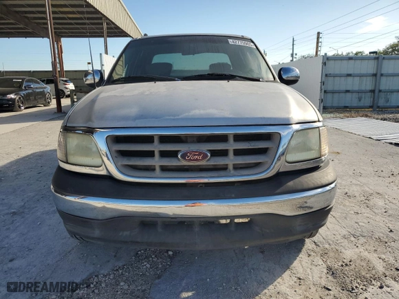 2002 Ford F-150 XLT with VIN 1FTRW07622KD25059, listed as a Copart auction lot 42775905 with 227,545 mi miles and Clean Title. Bid and sale history available at carsss.com. Image 5.