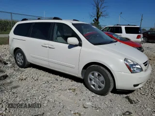 2006 Kia Sedona LX with VIN KNDMB233366031908, listed as a Copart auction lot 70193774 with 99,635 mi miles and Clean Title. Bid and sale history available at carsss.com. Image 4.