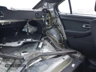 2015 Ford Police Interceptor с VIN 1FAHP2MK8FG190240, выставлен на аукционе IAAI как лот 41570580 с пробегом 131 158 миль миль и . История ставок и продаж доступна на DreamBid. Изображение 8.