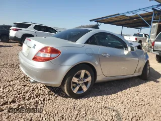 2007 Mercedes-Benz SLK-Class 3.0L with VIN WDBWK54F07F160403, listed as a Copart auction lot 43060145 with 168,421 mi miles and Salvage Title. Bid and sale history available at carsss.com. Image 3.