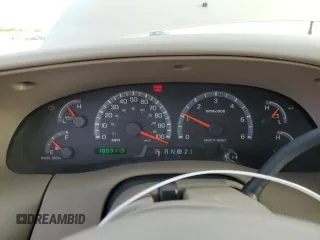 2001 Ford Expedition Eddie Bauer with VIN 1FMPU18L31LB70212, listed as a Copart auction lot 50969355 with 100,311 mi miles and Clean title. Bid and sale history available at DreamBid. Image 9.
