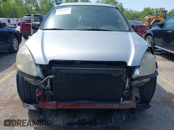 2005 Honda CR-V LX with VIN JHLRD78525C040139, listed as a IAAI auction lot 42097811 with 306,718 mi miles. Bid and sale history available at carsss.com. Image 6.