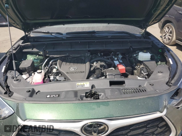 2024 Toyota Highlander LE with VIN 5TDKDRBH5RS539941, listed as a Copart auction lot 66312625 with 19,189 mi miles and Salvage title. Bid and sale history available at DreamBid. Image 12.