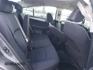 2018 Subaru Legacy z VIN 4S3BNAB67J3028010, wystawiony jako Copart lot #47671575 z przebiegiem 127 802 mil mil oraz Szkody całkowita. Historia ofert i sprzedaży dostępna na DreamBid. Obrazek 10.
