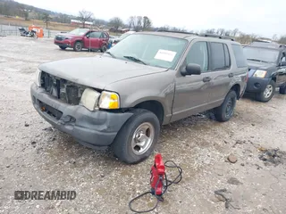 2003 Ford Explorer XLS z VIN 1FMZU72K63UA13640, wystawiony jako IAAI lot #41169432 z przebiegiem 212 849 mil mil oraz . Historia ofert i sprzedaży dostępna na DreamBid. Obrazek 2.