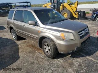 2007 Honda Pilot EX with VIN 5FNYF28457B000995, listed as a Copart auction lot 66791524 with 113,131 mi miles and Non Repairable. Bid and sale history available at carsss.com. Image 4.