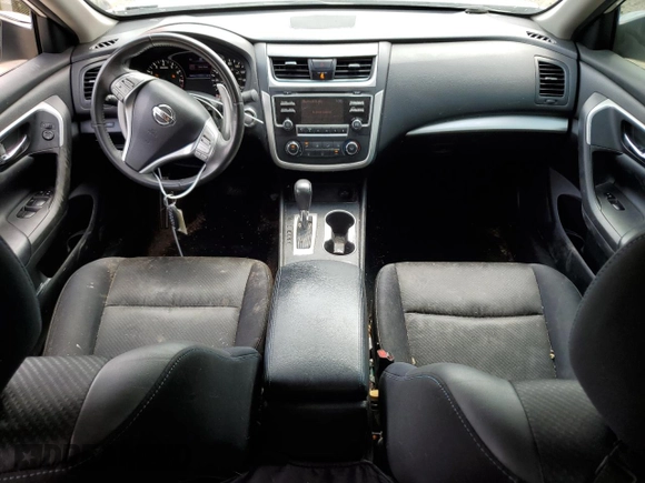 2017 Nissan Altima SV z VIN 1N4AL3AP3HC238952, wystawiony jako Copart lot #70025624 z przebiegiem 168 255 mil mil oraz Szkoda całkowita • Salvage title. Historia ofert i sprzedaży dostępna na DreamBid. Obrazek 8.