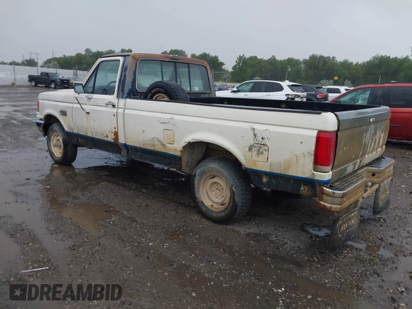 1988 Ford F-150 with VIN 2FTEF14Y6JCA33783, listed as a IAAI auction lot 42519893 with 1,135 mi miles and . Bid and sale history available at DreamBid. Image 3.