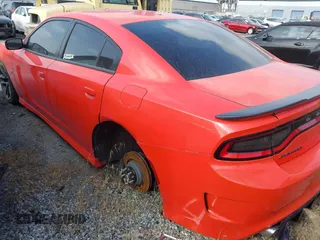2020 Dodge Charger Scat Pack z VIN 2C3CDXGJ1LH221572, wystawiony jako IAAI lot #41286078 z przebiegiem 67 514 mil mil oraz . Historia ofert i sprzedaży dostępna na DreamBid. Obrazek 3.