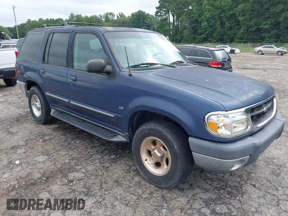 2000 Ford Explorer XLT with VIN 1FMZU83P6YZC14626, listed as a IAAI auction lot 42687279 with 242,003 mi miles and . Bid and sale history available at DreamBid. Image 1.