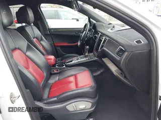 2015 Porsche Macan S z VIN WP1AB2A58FLB72531, wystawiony jako IAAI lot #41776023 z przebiegiem 120 294 mil mil oraz . Historia ofert i sprzedaży dostępna na DreamBid. Obrazek 5.