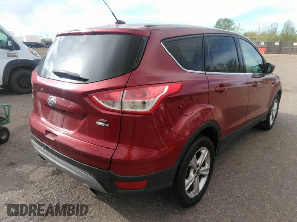 2015 Ford Escape SE with VIN 1FMCU9G96FUB94525, listed as a IAAI auction lot 42137422 with 139,476 mi miles. Bid and sale history available at carsss.com. Image 4.