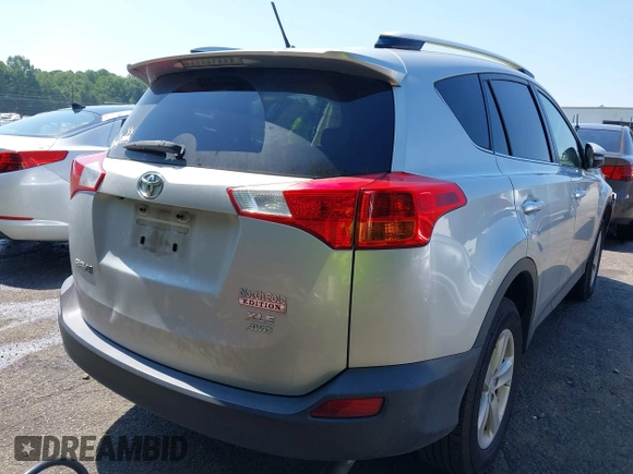 2013 Toyota RAV4 XLE с VIN JTMRFREV9DD022222, выставлен на аукционе IAAI как лот 42530180 с пробегом 218 930 миль миль и . История ставок и продаж доступна на DreamBid. Изображение 16.
