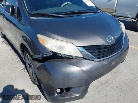 2014 Toyota Sienna LE AAS with VIN 5TDKK3DC8ES457023, listed as a IAAI auction lot 42067713 with 335,130 mi miles. Bid and sale history available at carsss.com. Image 18.