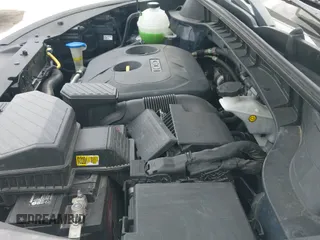 2020 Hyundai Tucson Value с VIN KM8J33A43LU262683, выставлен на аукционе IAAI как лот 42422017 с пробегом 217 906 миль миль и . История ставок и продаж доступна на DreamBid. Изображение 19.