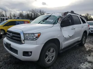 2014 Toyota Sequoia SR5 with VIN 5TDBW5G12ES104755, listed as a Copart auction lot 45687475 with 131,439 mi miles and Salvage Title. Bid and sale history available at carsss.com. Image 1.