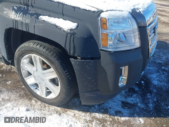 2010 GMC Terrain SLE-2 with VIN 2CTALDEWXA6392384, listed as a IAAI auction lot 41404981 with 90,726 mi miles. Bid and sale history available at carsss.com. Image 6.
