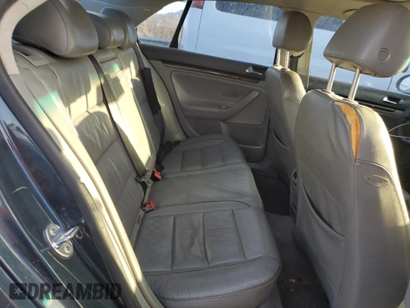 2005 Volkswagen Jetta 2.5L с VIN 3VWDF71K75M640121, выставлен на аукционе Copart как лот 44122435 с пробегом 208 587 миль миль и Списание • Salvage title. История ставок и продаж доступна на DreamBid. Изображение 10.