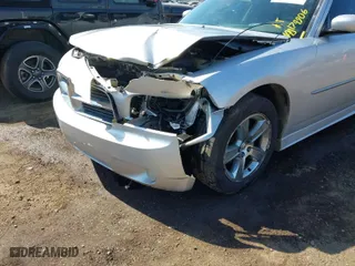 2010 Dodge Charger SXT with VIN 2B3CA3CV9AH177924, listed as a IAAI auction lot 41787570 with 174,906 mi miles. Bid and sale history available at carsss.com. Image 6.
