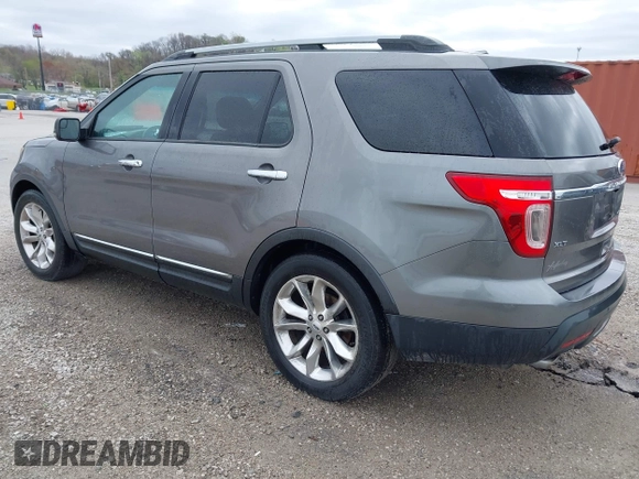 2012 Ford Explorer XLT with VIN 1FMHK7D86CGA38667, listed as a IAAI auction lot 41907534 with 325,802 mi miles and . Bid and sale history available at DreamBid. Image 3.