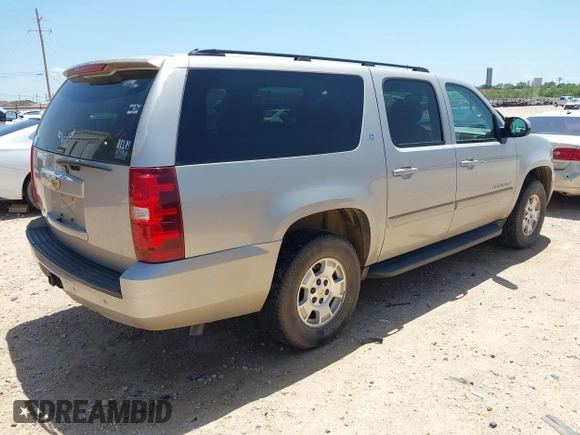 2008 Chevrolet Suburban LTZ с VIN 1GNFC16J18R119018, выставлен на аукционе IAAI как лот 42677575 с пробегом 338 879 миль миль и . История ставок и продаж доступна на DreamBid. Изображение 4.