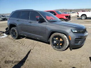 2024 Jeep Grand Cherokee Laredo X with VIN 1C4RJHAG1RC105317, listed as a Copart auction lot 46623135 with 7,597 mi miles and Salvage Title. Bid and sale history available at carsss.com. Image 4.