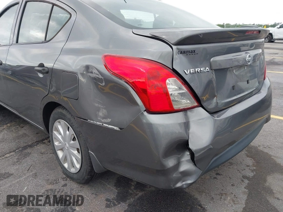 2017 Nissan Versa SV z VIN 3N1CN7AP3HL855554, wystawiony jako IAAI lot #42006848 z przebiegiem 155 485 mil mil oraz . Historia ofert i sprzedaży dostępna na DreamBid. Obrazek 15.