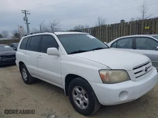 2006 Toyota Highlander with VIN JTEGP21A060105154, listed as a IAAI auction lot 41686840 with 245,420 mi miles. Bid and sale history available at carsss.com. Image 1.