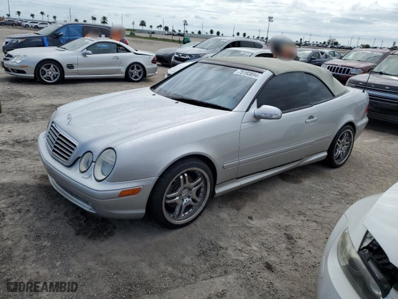 2003 Mercedes-Benz CLK-Class 4.3L with VIN WDBLK70G33T137769, listed as a Copart auction lot 75193894 with 0 mi miles and Salvage Title. Bid and sale history available at carsss.com. Image 1.