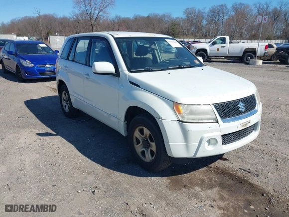 2008 Suzuki Grand Vitara with VIN JS3TE941684100194, listed as a IAAI auction lot 41829637 with 147,234 mi miles. Bid and sale history available at carsss.com. Image 1.