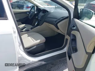 2015 Ford Focus SE with VIN 1FADP3F23FL329375, listed as a IAAI auction lot 42170945 with 114,180 mi miles. Bid and sale history available at carsss.com. Image 5.