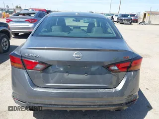 2024 Nissan Altima 2.5 SR with VIN 1N4BL4CV9RN370903, listed as a IAAI auction lot 42038894 with 26,930 mi miles. Bid and sale history available at carsss.com. Image 16.