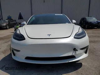 2021 Tesla Model 3 Long Range z VIN 5YJ3E1EB7MF093184, wystawiony jako Copart lot #58060385 z przebiegiem 51 678 mil mil oraz Nie do naprawy • Non repairable. Historia ofert i sprzedaży dostępna na DreamBid. Obrazek 5.