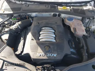 2004 Volkswagen Passat GLX z VIN WVWRH63B74P254107, wystawiony jako IAAI lot #41476148 z przebiegiem 88 359 mil mil oraz . Historia ofert i sprzedaży dostępna na DreamBid. Obrazek 10.