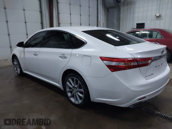 2014 Toyota Avalon Limited with VIN 4T1BK1EB6EU100635, listed as a IAAI auction lot 41609581 with 128,609 mi miles. Bid and sale history available at carsss.com. Image 3.