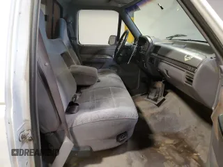 1995 Ford F-150 with VIN 1FTEF14N0SNB49515, listed as a Copart auction lot 50218605 with 113,242 mi miles and Salvage Title. Bid and sale history available at carsss.com. Image 10.