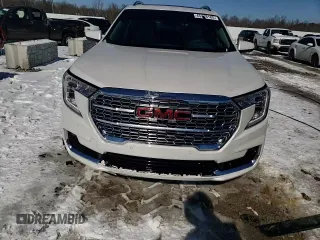 2024 GMC Terrain Denali with VIN 3GKALXEG9RL248701, listed as a Copart auction lot 45348185 with 9,184 mi miles and Non repairable. Bid and sale history available at DreamBid. Image 14.